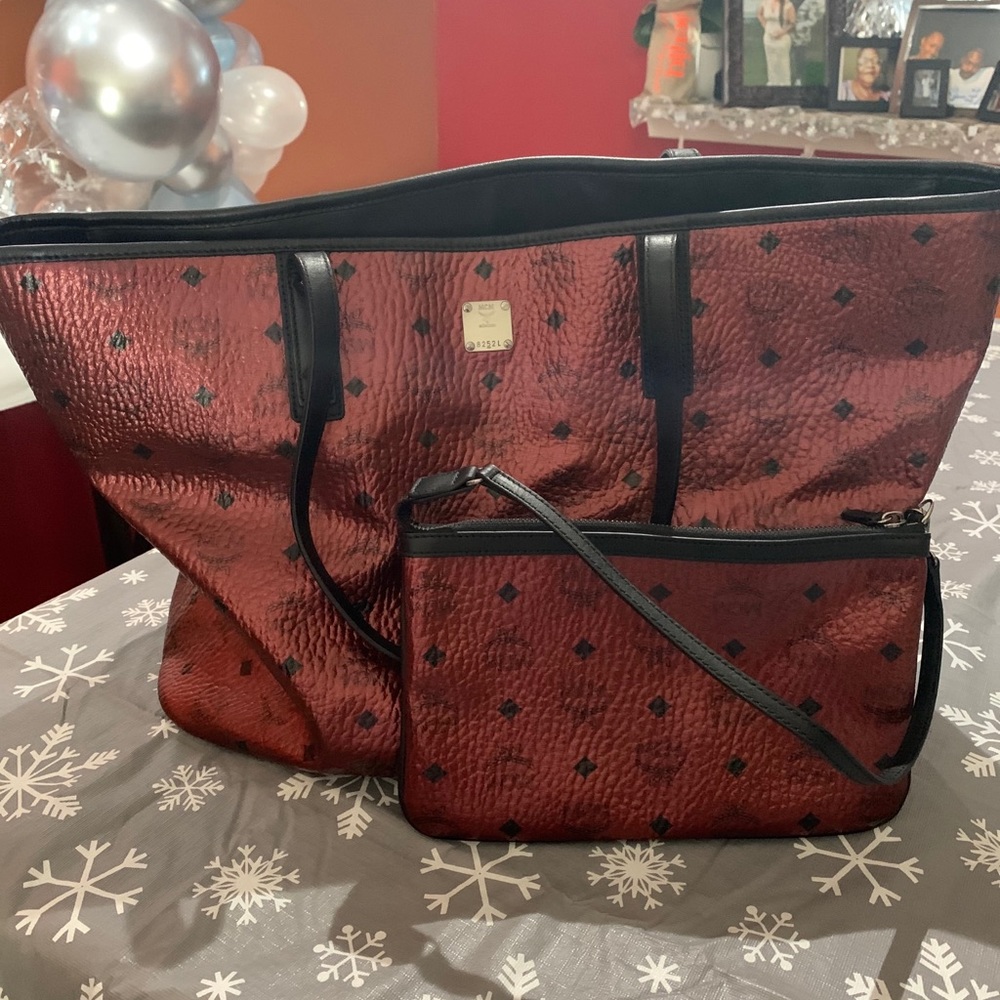 Tote and small bag